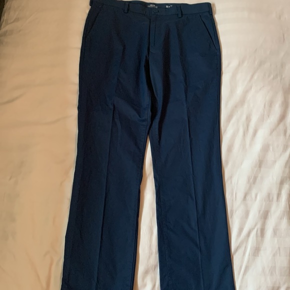 Izod 34 waist navy sportsflex stretch waistband moisture wicking pants NWT - Picture 6 of 7